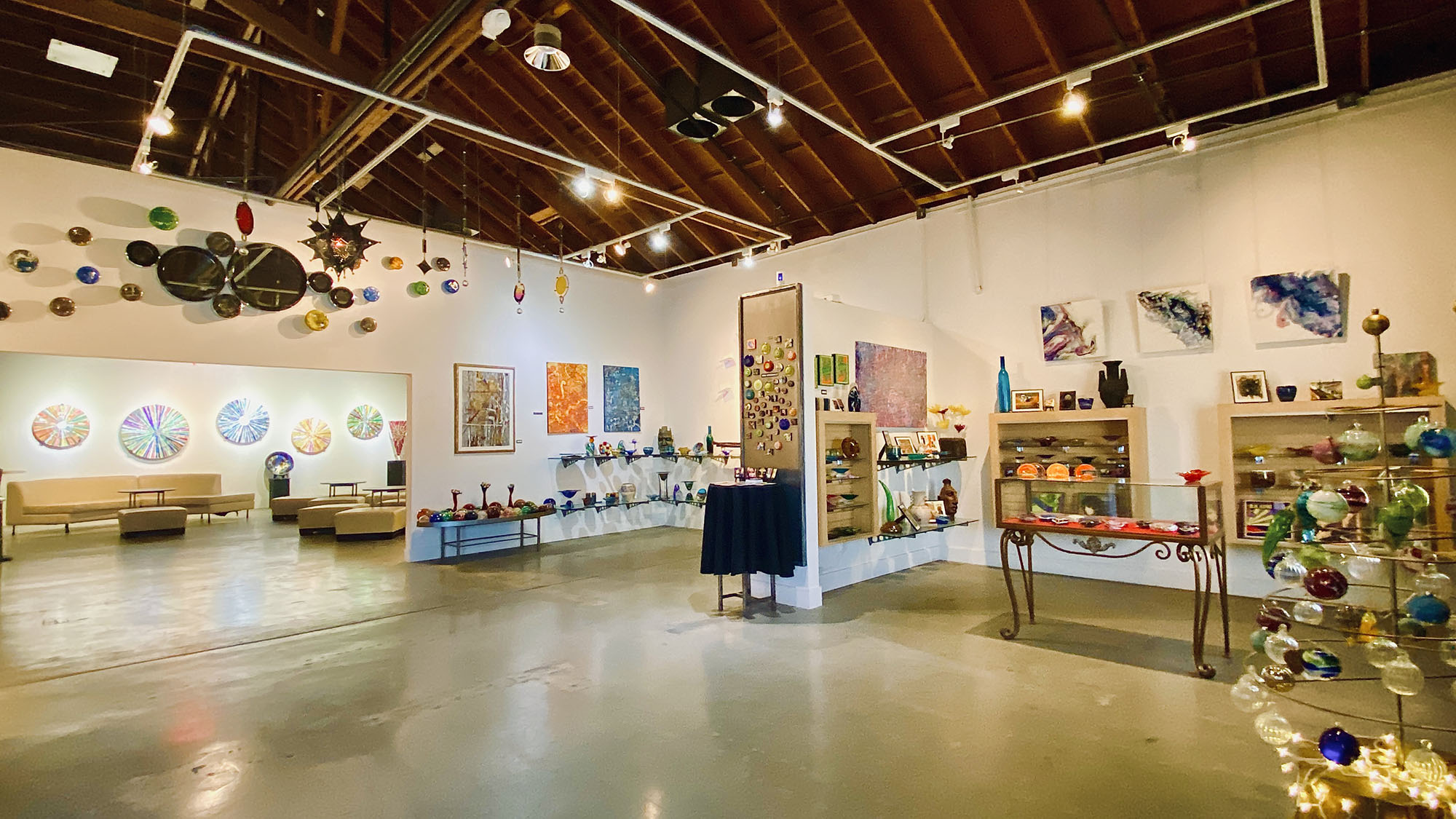 Domsky Glass Gallery